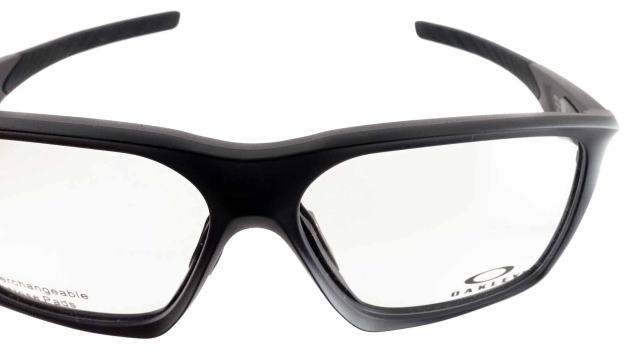 オークリーメガネ度付きバーサフューズスクエア8201-01-S58