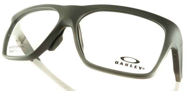 スポーツ度入りメガネオークリー8201-04-S58