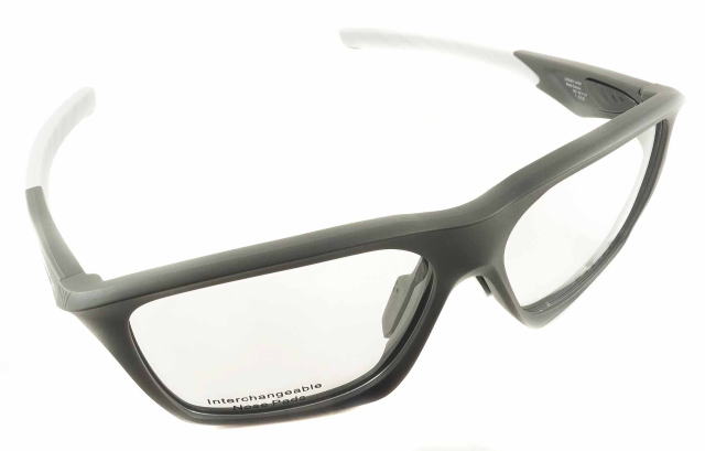 スポーツ用度付きメガネオークリー8201-04-S56